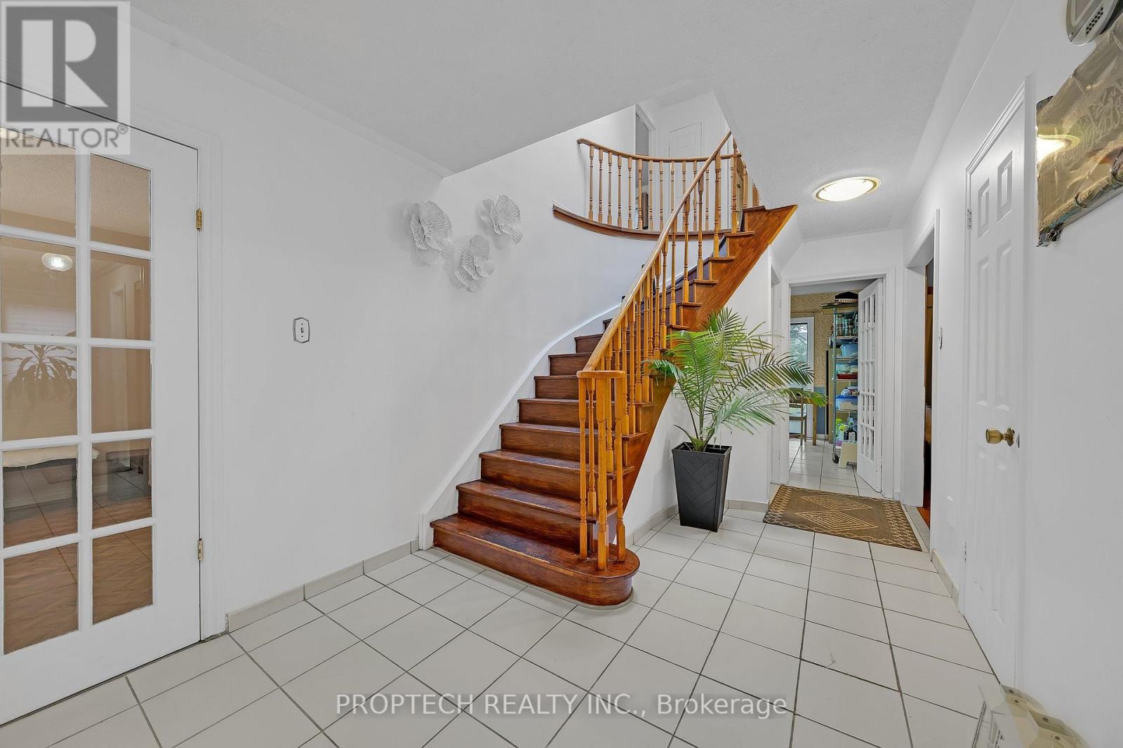 245 Fincham Avenue, Markham (Markham Village), Ontario  L3P 4E5 - Photo 12 - N13673068