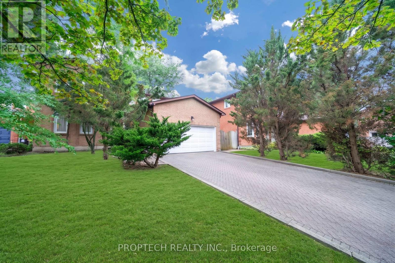 245 Fincham Avenue, Markham (Markham Village), Ontario  L3P 4E5 - Photo 2 - N13673068