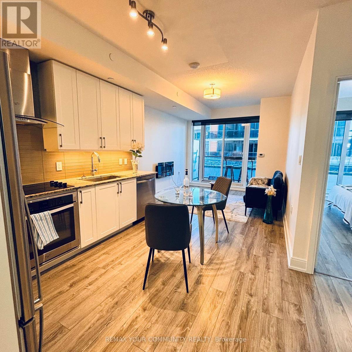 318b - 9600 Yonge Street, Richmond Hill, Ontario  L4C 0X3 - Photo 6 - N13673092