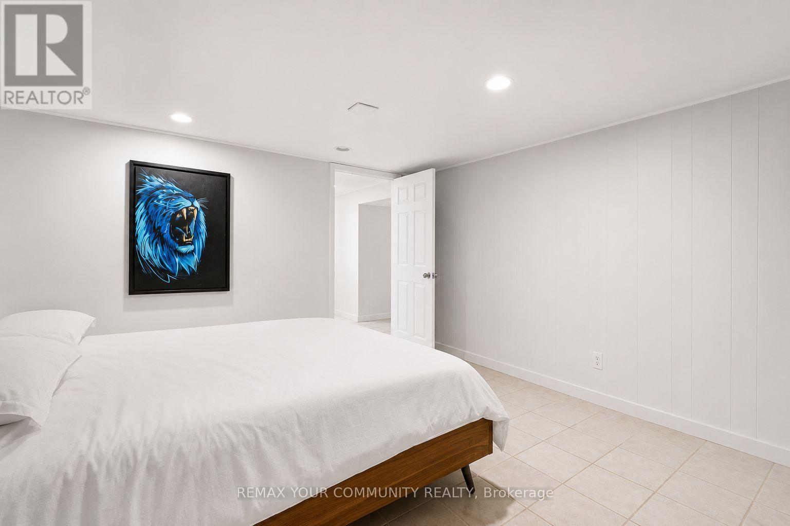 Lower Unit - 14 Webster Drive, Aurora, Ontario  L4G 2A5 - Photo 7 - N13673098