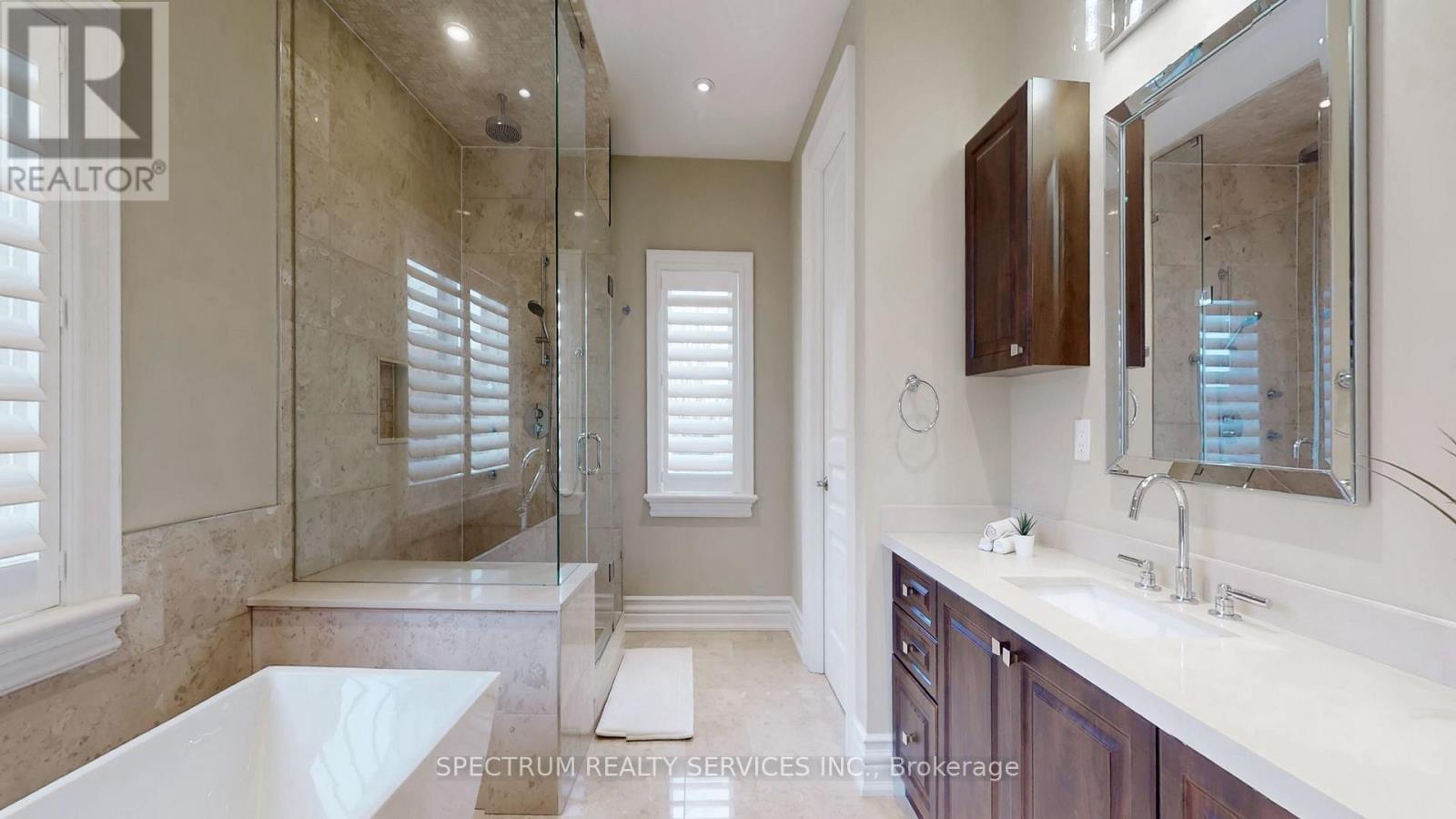 223 Lennox Avenue, Richmond Hill, Ontario  L4C 2A4 - Photo 22 - N13673118