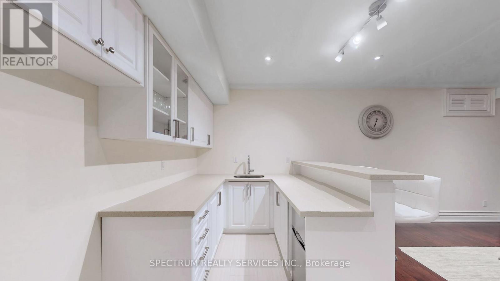 223 Lennox Avenue, Richmond Hill, Ontario  L4C 2A4 - Photo 44 - N13673118