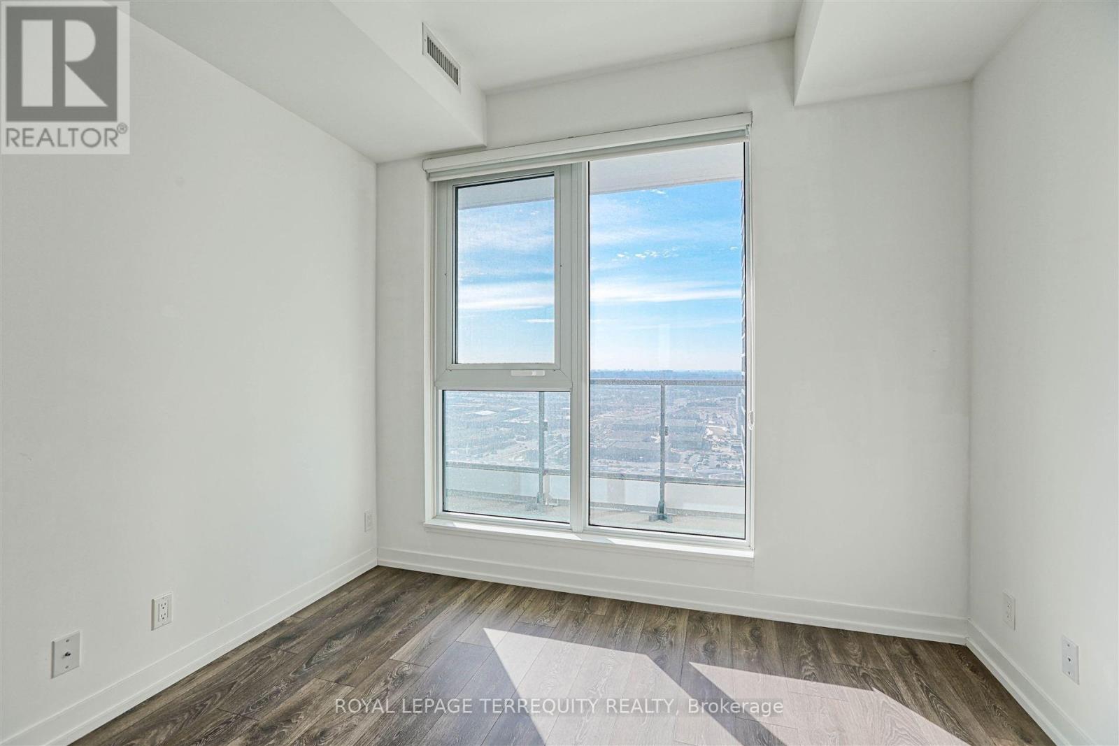3707 - 898 Portage Parkway, Vaughan, Ontario  L4K 0J6 - Photo 14 - N13673214