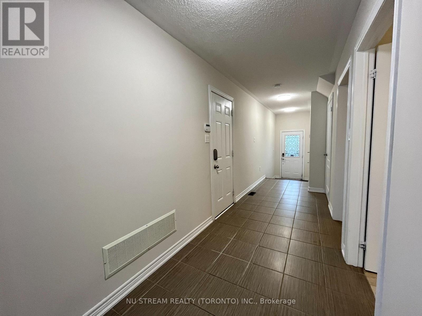 1st&bsm - 41 Begonia Street, Markham, Ontario  L6E 0P6 - Photo 6 - N13673248