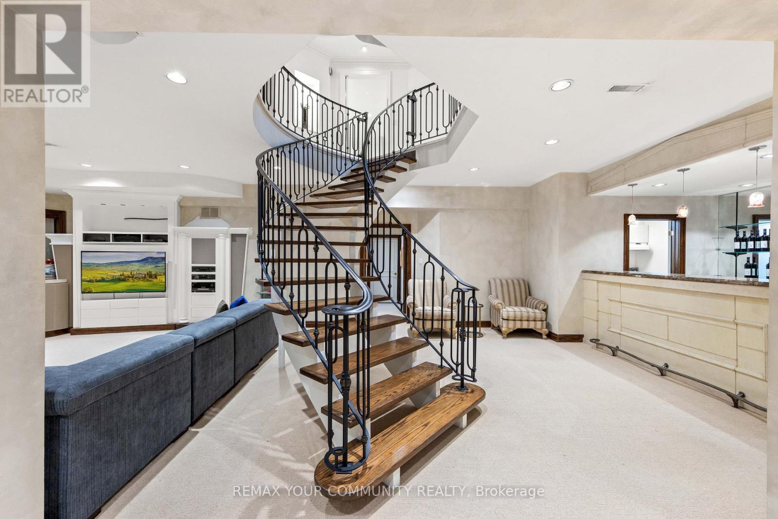 75 Arnold Avenue, Vaughan (Crestwood-Springfarm-Yorkhill), Ontario  L4J 1B4 - Photo 38 - N13673256