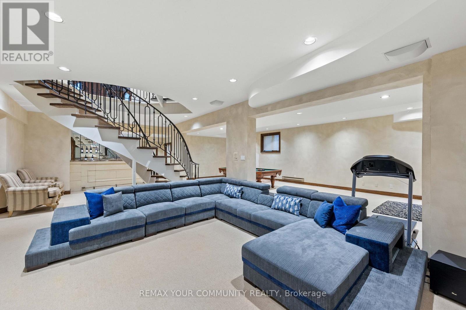 75 Arnold Avenue, Vaughan (Crestwood-Springfarm-Yorkhill), Ontario  L4J 1B4 - Photo 42 - N13673256