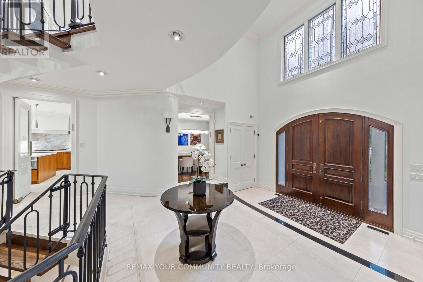 75 Arnold Avenue, Vaughan (Crestwood-Springfarm-Yorkhill), Ontario  L4J 1B4 - Photo 5 - N13673256