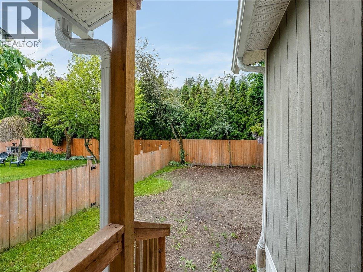 2116 Columbia Avenue, Castlegar, British Columbia  V1N 2X1 - Photo 53 - 10388013