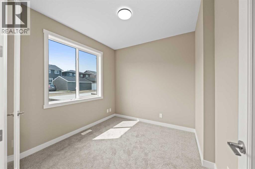 664 Sora Boulevard SE, Calgary, Alberta  T3S 0L6 - Photo 6 - A2336377