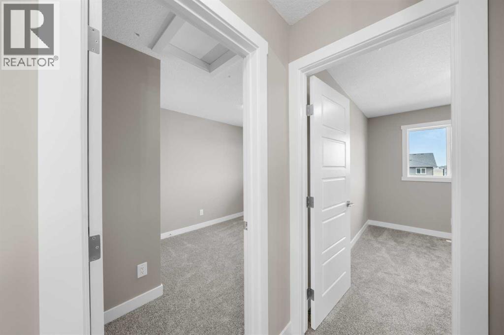94 Sora Gardens SE, Calgary, Alberta  T3S 0V3 - Photo 6 - A2336374