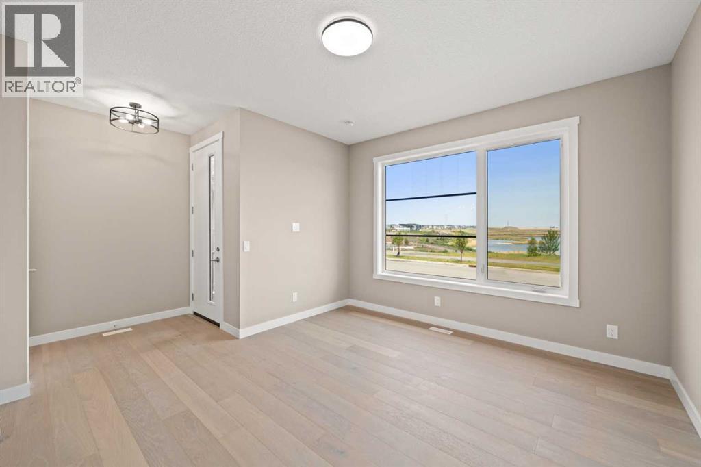 664 Sora Boulevard SE, Calgary, Alberta  T3S 0L6 - Photo 2 - A2336377