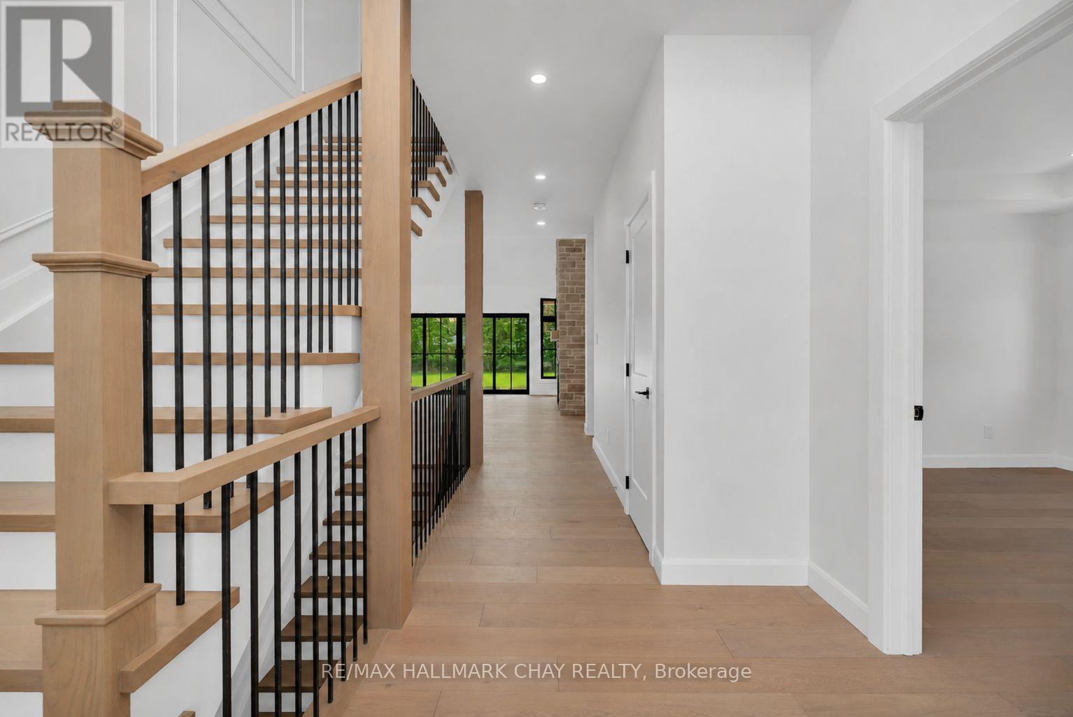 25 Heatherwood Drive, Springwater, Ontario  L0L 1X1 - Photo 9 - S13673062