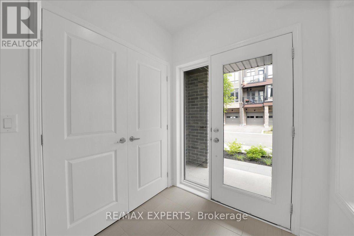 59 Wyn Wood Lane, Orillia, Ontario  L3V 8P6 - Photo 4 - S13673206