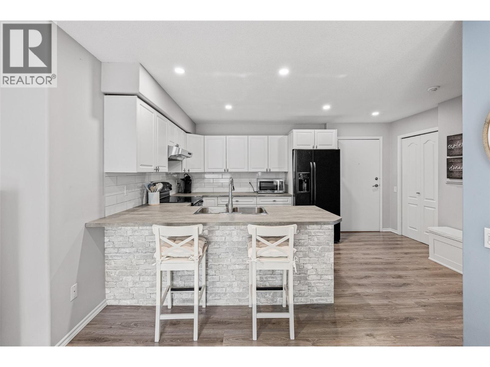 2425 Mount Baldy Drive Unit# 307, Kelowna, British Columbia V1V 1Z3 - Photo 6 - 10397084