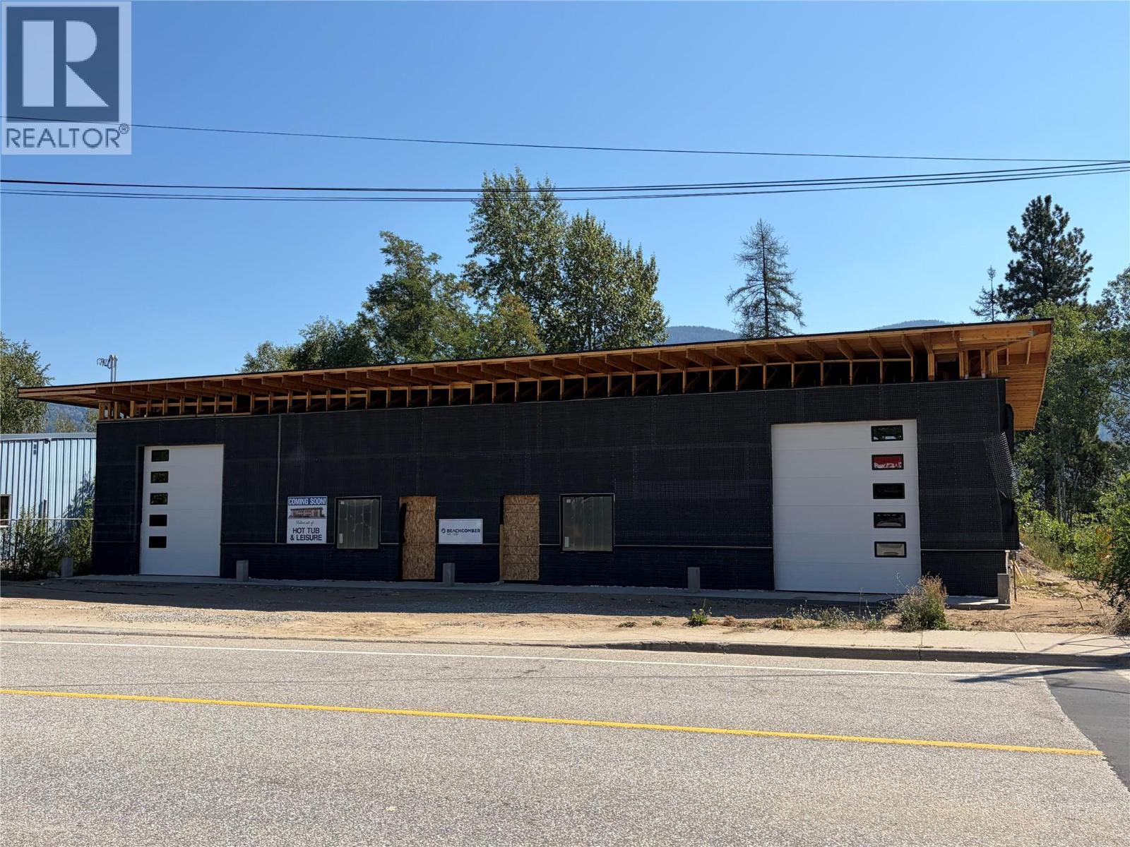 2241 6th Avenue Unit# B, Castlegar, British Columbia  V1N 2W1 - Photo 1 - 10397630