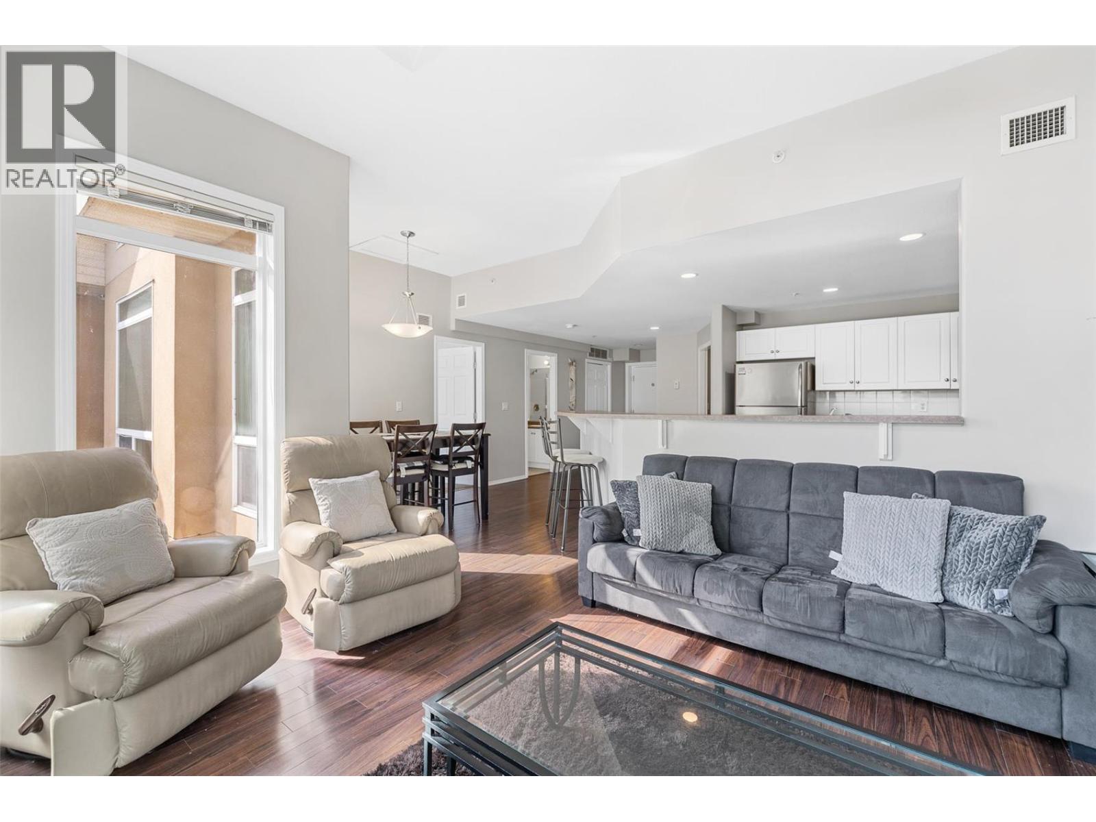 1088 Sunset Drive Unit# 246, Kelowna, British Columbia  V1Y 9W1 - Photo 3 - 10397556