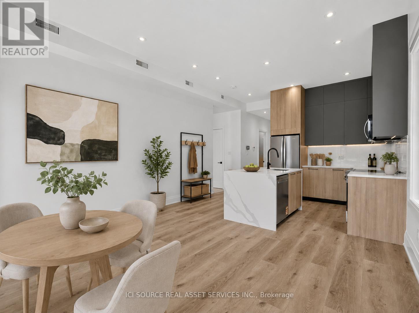 Unit 4 - 28 Norcross Road, Toronto, Ontario  M3H 2R4 - Photo 3 - C13529198