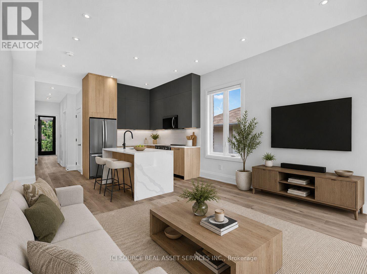 Unit 2 - 28 Norcross Road, Toronto, Ontario  M3H 2R4 - Photo 3 - C13513384
