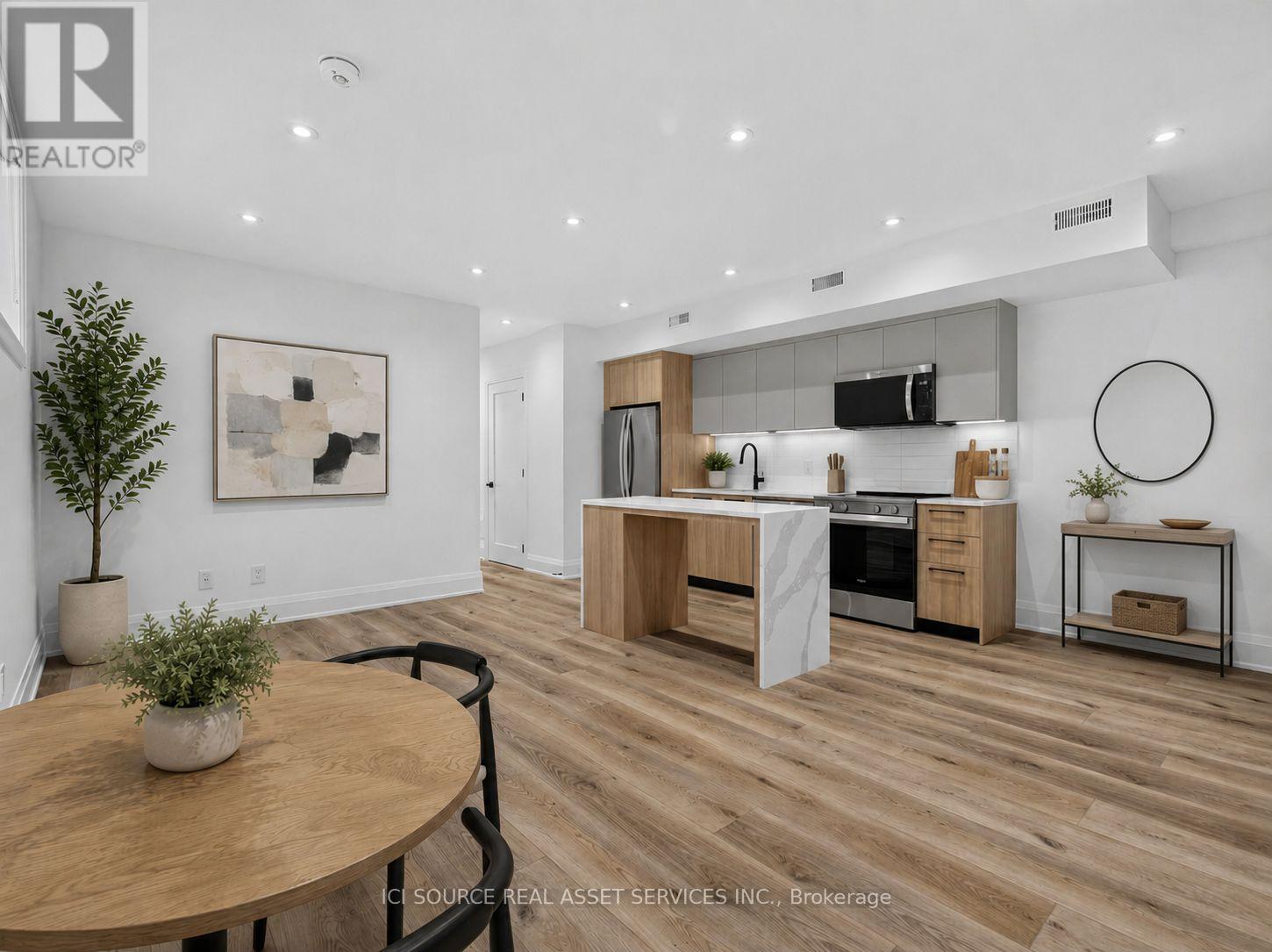 Unit 5 - 28 Norcross Road, Toronto, Ontario  M3H 2R4 - Photo 3 - C13608810