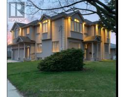 6 GRIGGSDEN AVENUE, Toronto, Ontario