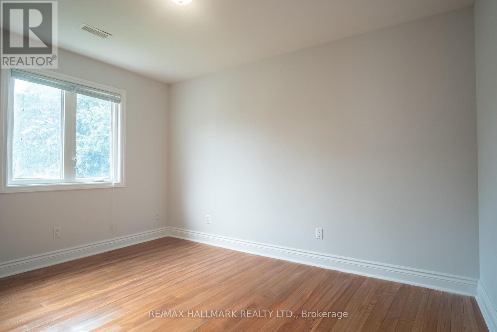 6 Griggsden Avenue, Toronto, Ontario  M9P 2Z5 - Photo 27 - W13659634