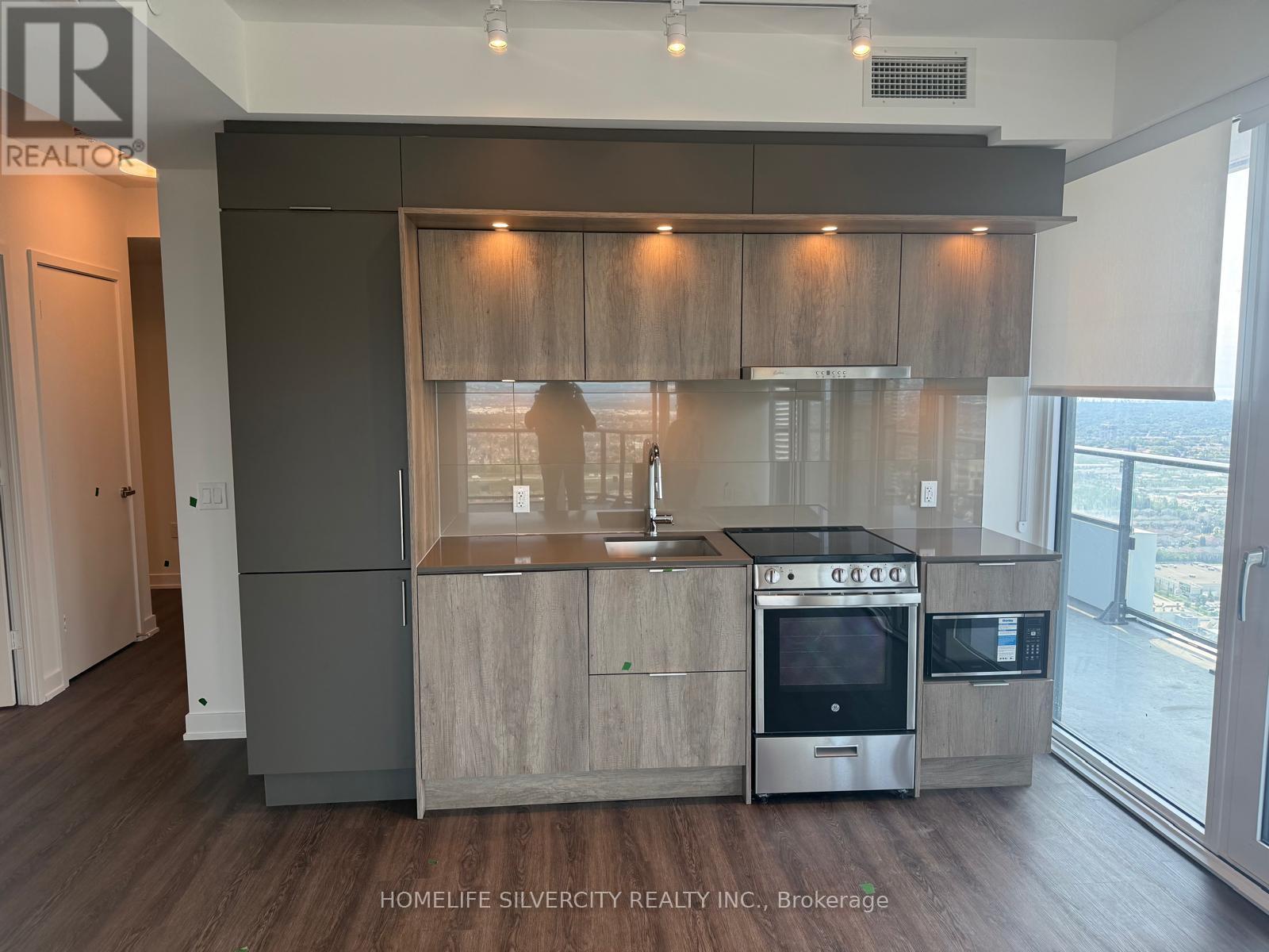 4402 - 448 Burnhamthorpe Road, Mississauga, Ontario  L5B 0R4 - Photo 3 - W13671210