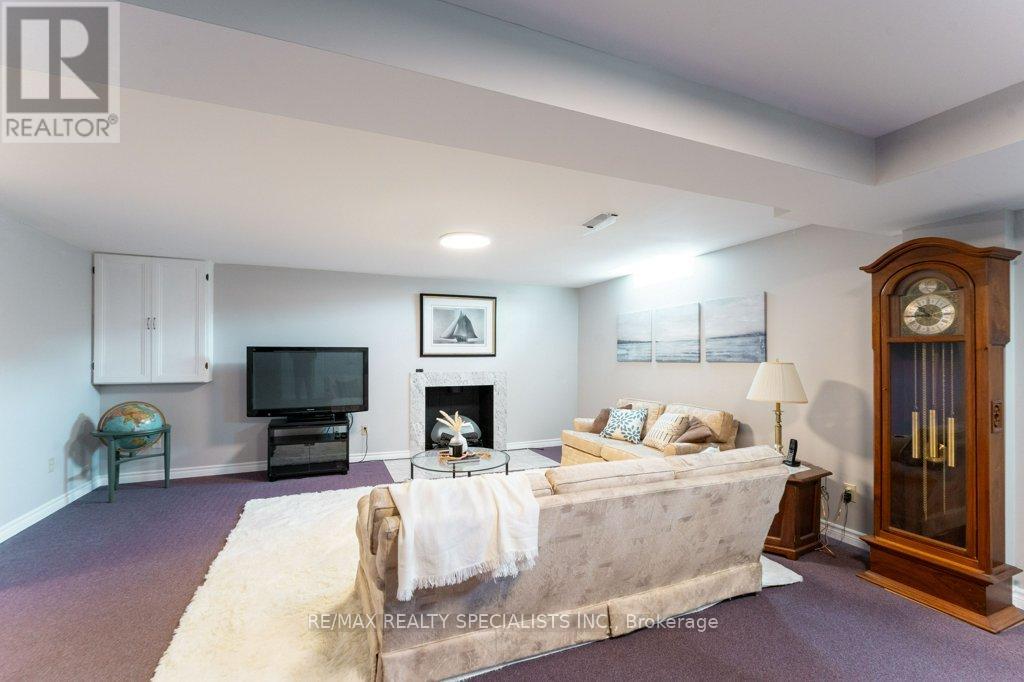 330 Hickory Circle, Oakville, Ontario  L6H 4T5 - Photo 24 - W13673012