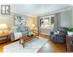 330 HICKORY CIRCLE, Oakville, Ontario