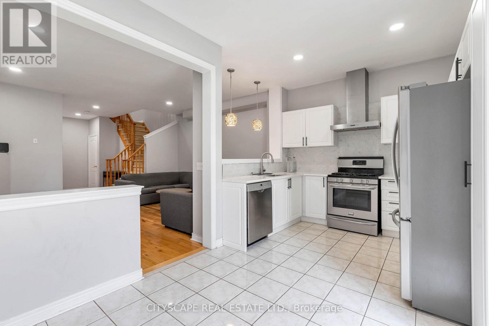 5623 Longboat Avenue, Mississauga, Ontario  L5M 7E5 - Photo 22 - W13673026