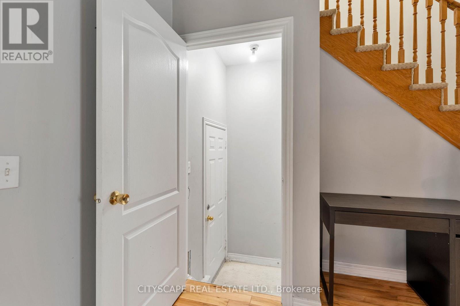 5623 Longboat Avenue, Mississauga, Ontario  L5M 7E5 - Photo 24 - W13673026