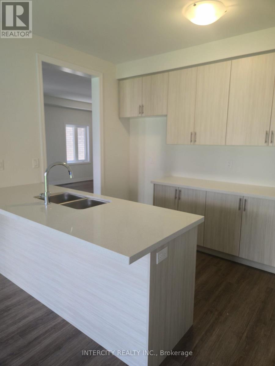 Upper - 45 Pembrook Street, Caledon, Ontario  L7E 4M7 - Photo 5 - W13673050