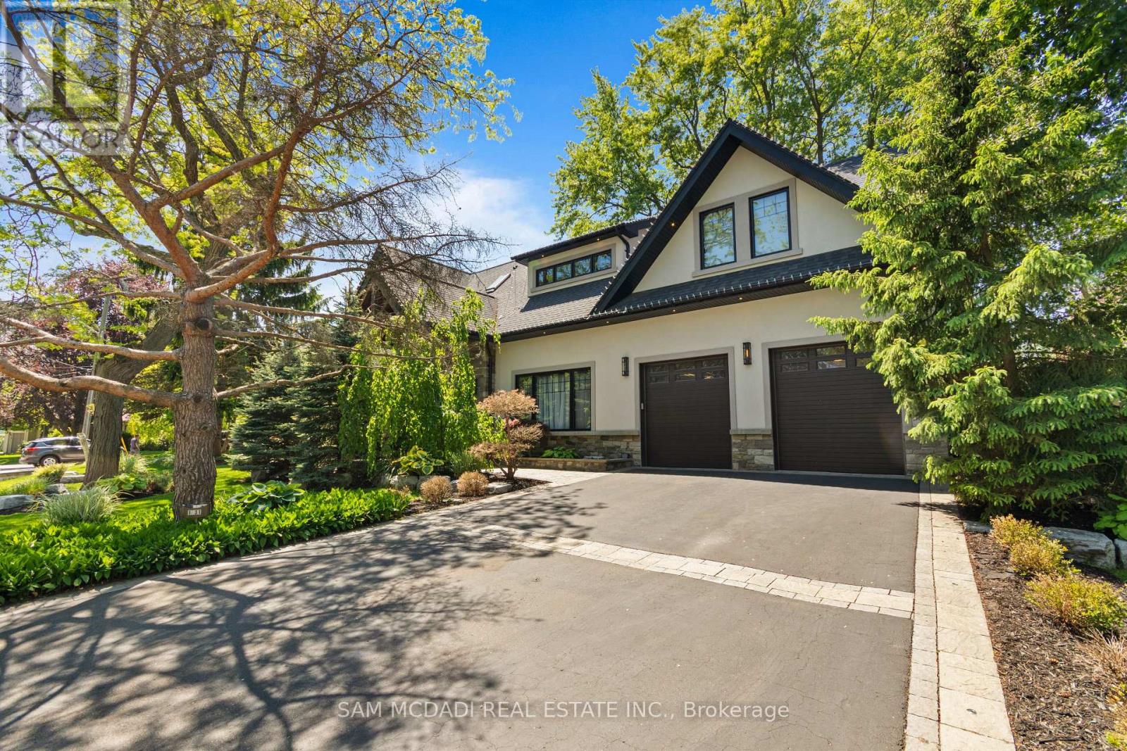 1031 Welwyn Drive, Mississauga, Ontario  L5J 3J2 - Photo 2 - W13673094