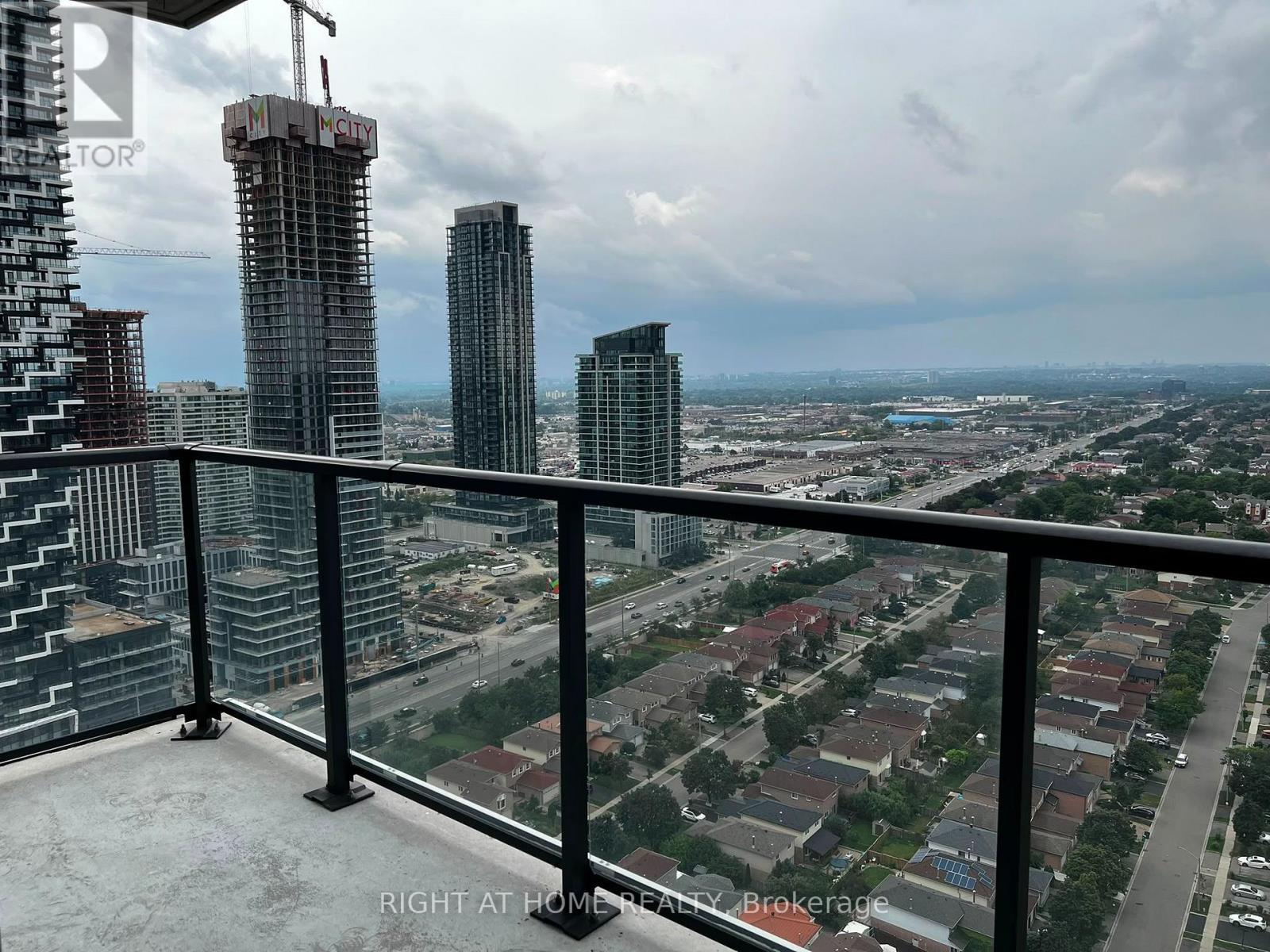 2820 - 4055 Parkside Village Drive, Mississauga, Ontario  L5B 0K8 - Photo 19 - W13673204
