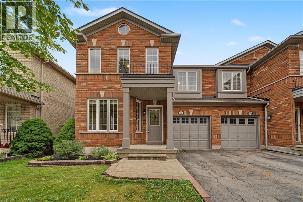 562 DELPHINE Drive, Burlington, Ontario