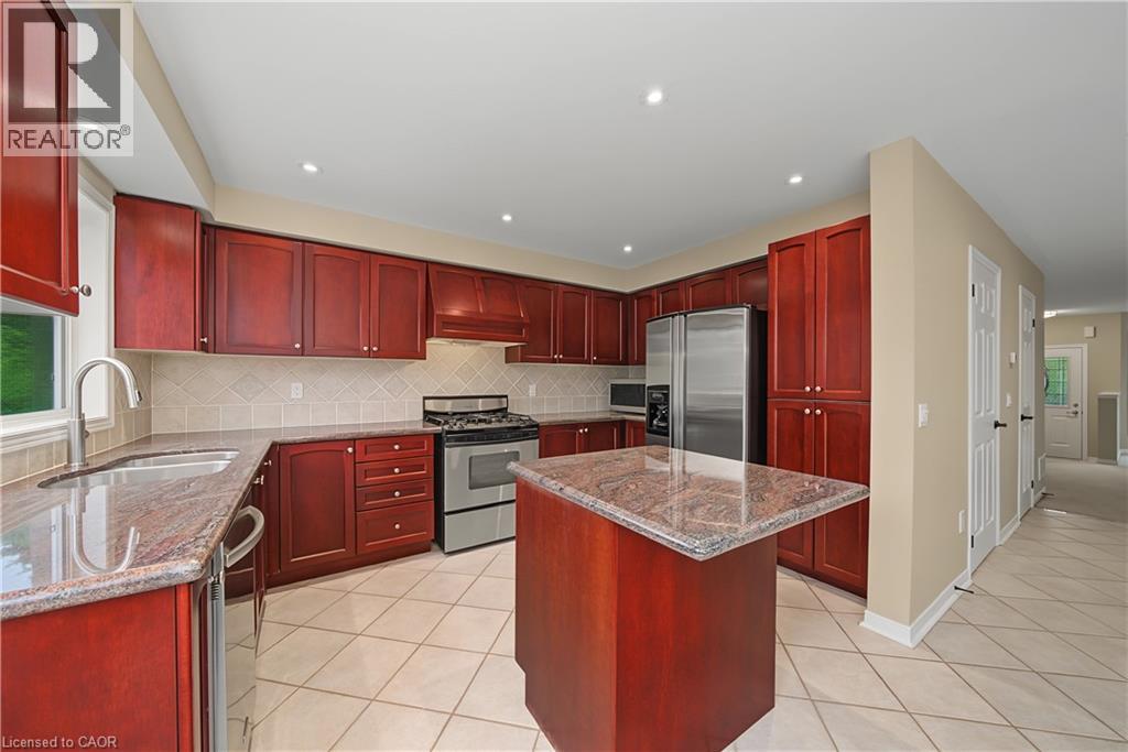 562 Delphine Drive, Burlington, Ontario  L7L 6X1 - Photo 10 - 40853937