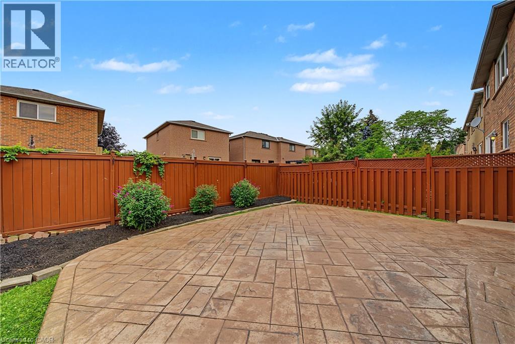 562 Delphine Drive, Burlington, Ontario  L7L 6X1 - Photo 18 - 40853937