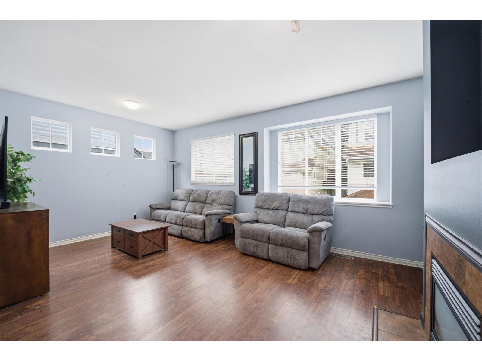 5 20582 67 Avenue, Langley, British Columbia  V2Y 3B2 - Photo 2 - R3146065