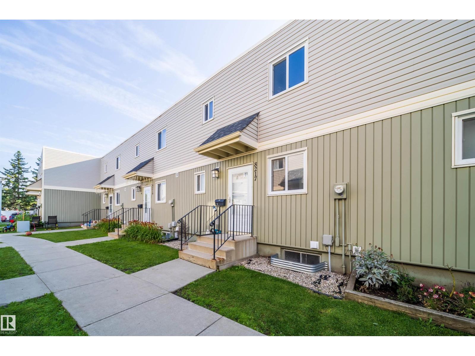 8217 182 ST NW NW, Edmonton, Alberta