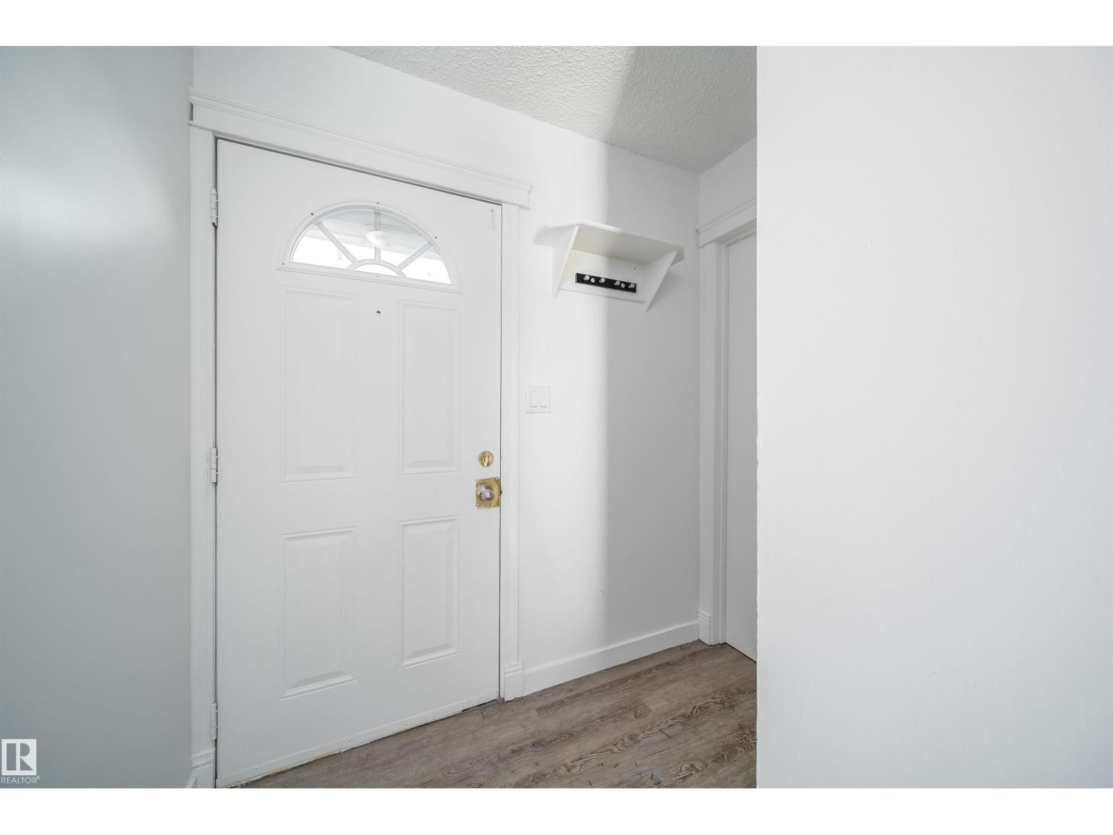 8217 182 St Nw Nw, Edmonton, Alberta T5T 1L2 - Photo 4 - E4503661