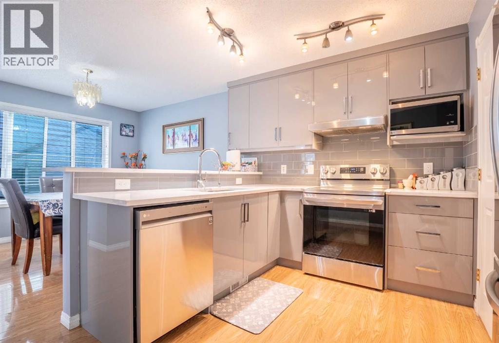 37 Martha's Haven Manor Ne, Calgary, Alberta  T3J 3X8 - Photo 5 - A2320861