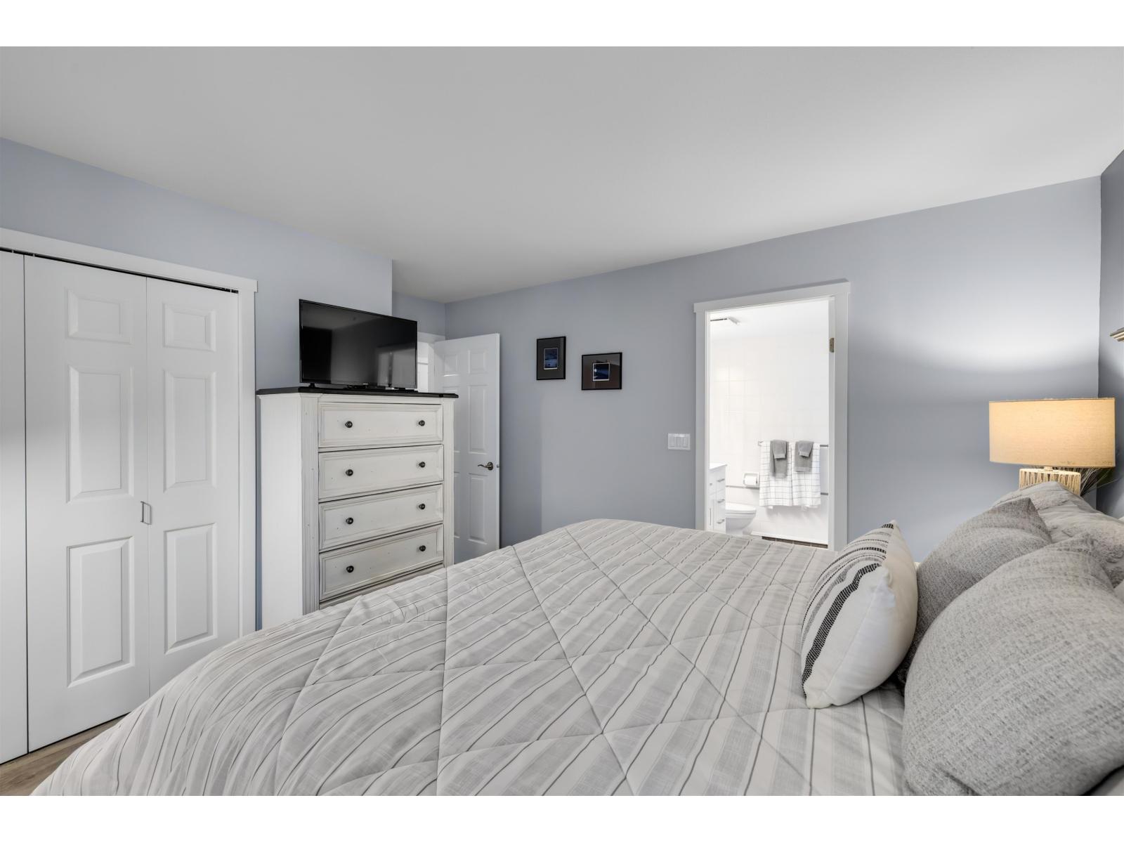 105 15717 Marine Drive, White Rock, British Columbia  V4B 1E4 - Photo 14 - R3155262