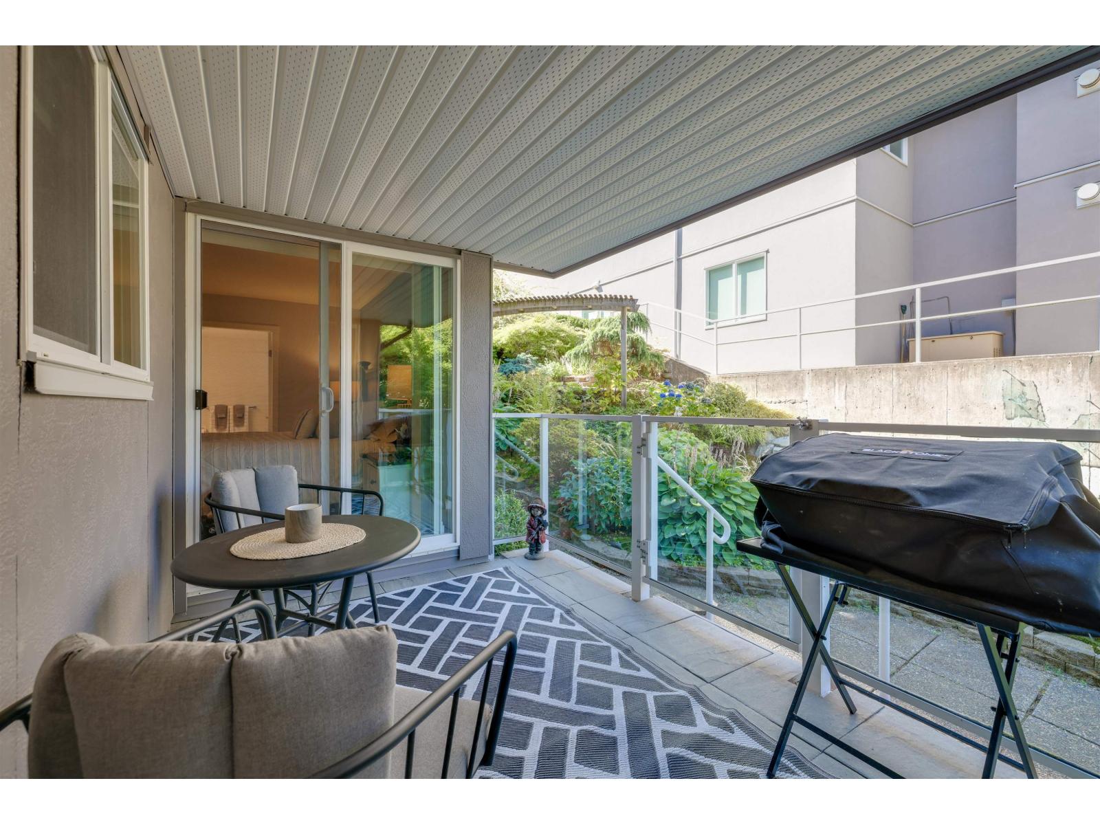 105 15717 Marine Drive, White Rock, British Columbia  V4B 1E4 - Photo 22 - R3155262