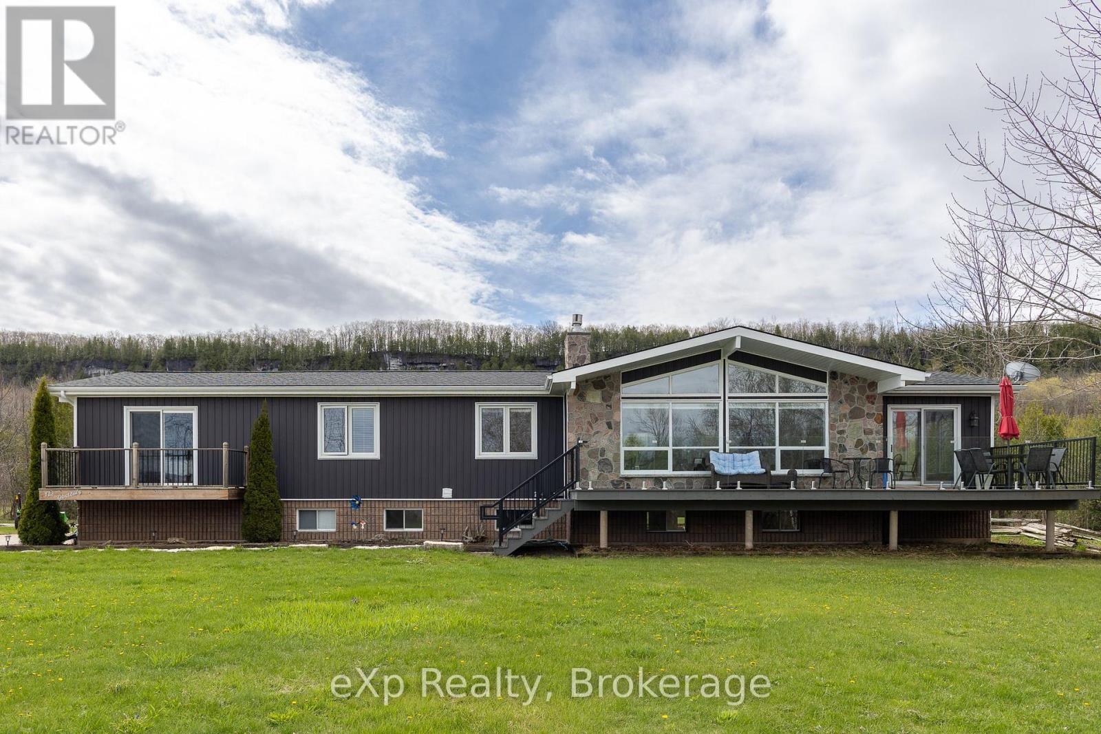 502754 Grey Road 1, Georgian Bluffs, Ontario  N0H 2T0 - Photo 3 - X13105504