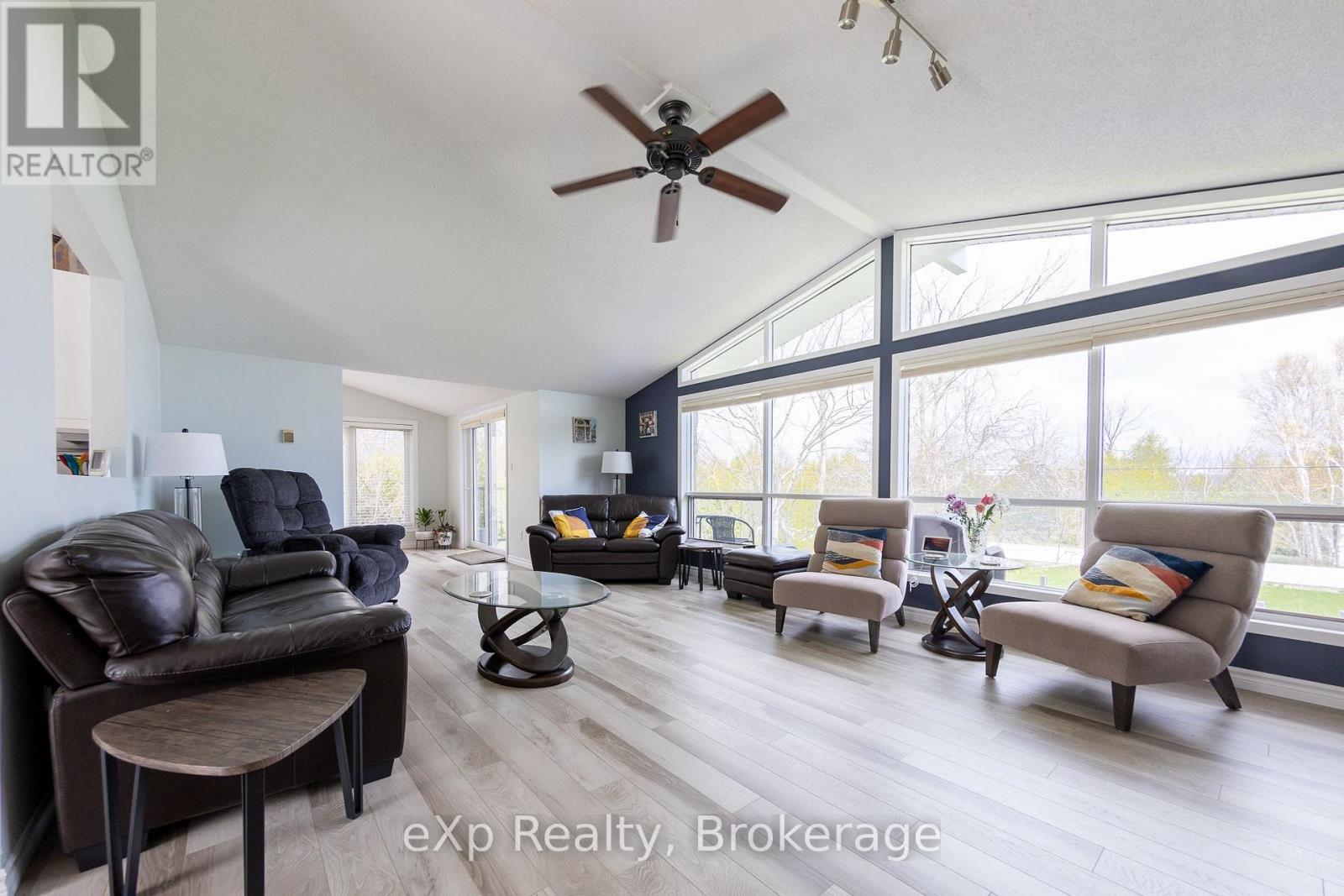 502754 Grey Road 1, Georgian Bluffs, Ontario  N0H 2T0 - Photo 4 - X13105504