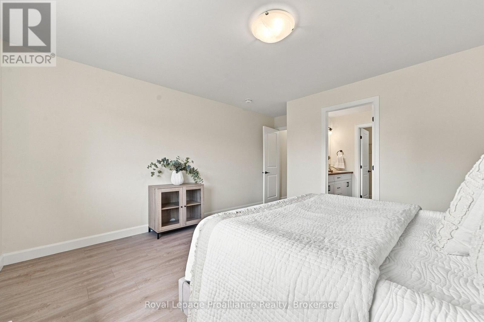 106 Hastings Park Drive, Belleville, Ontario  K8P 0J1 - Photo 15 - X12848466