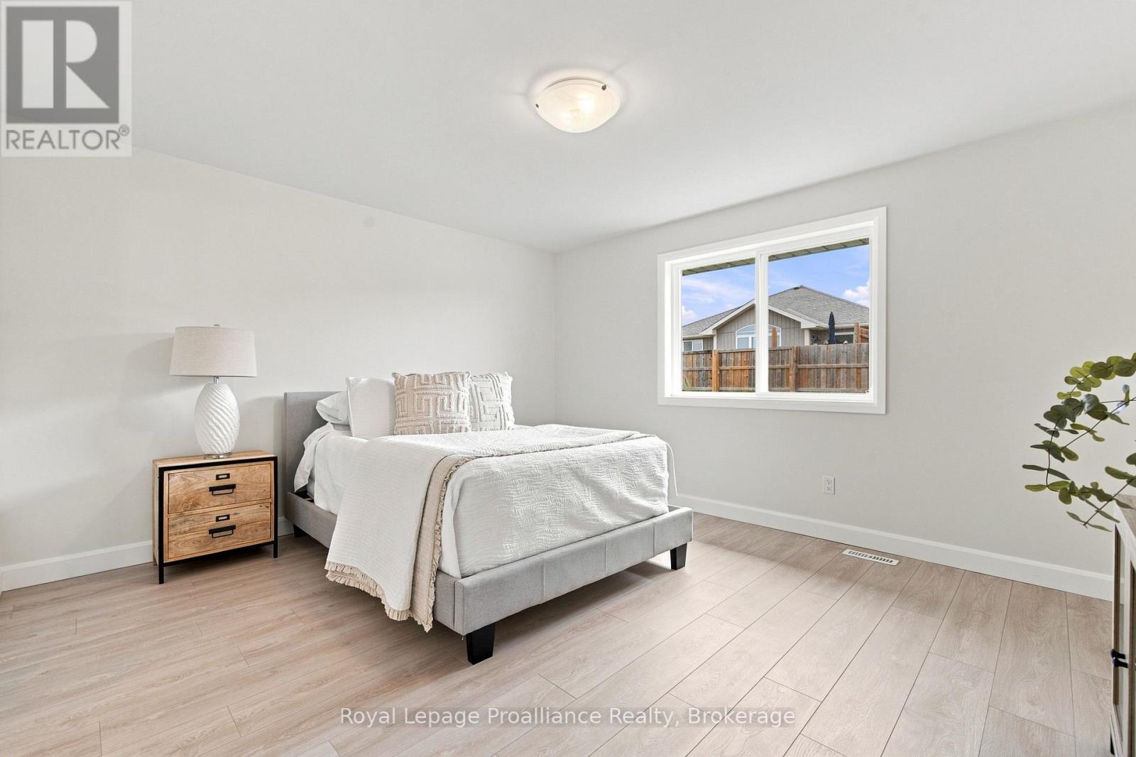 106 Hastings Park Drive, Belleville, Ontario  K8P 0J1 - Photo 14 - X12848466