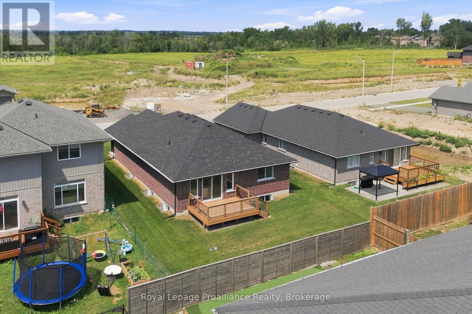 106 Hastings Park Drive, Belleville, Ontario  K8P 0J1 - Photo 31 - X12848466