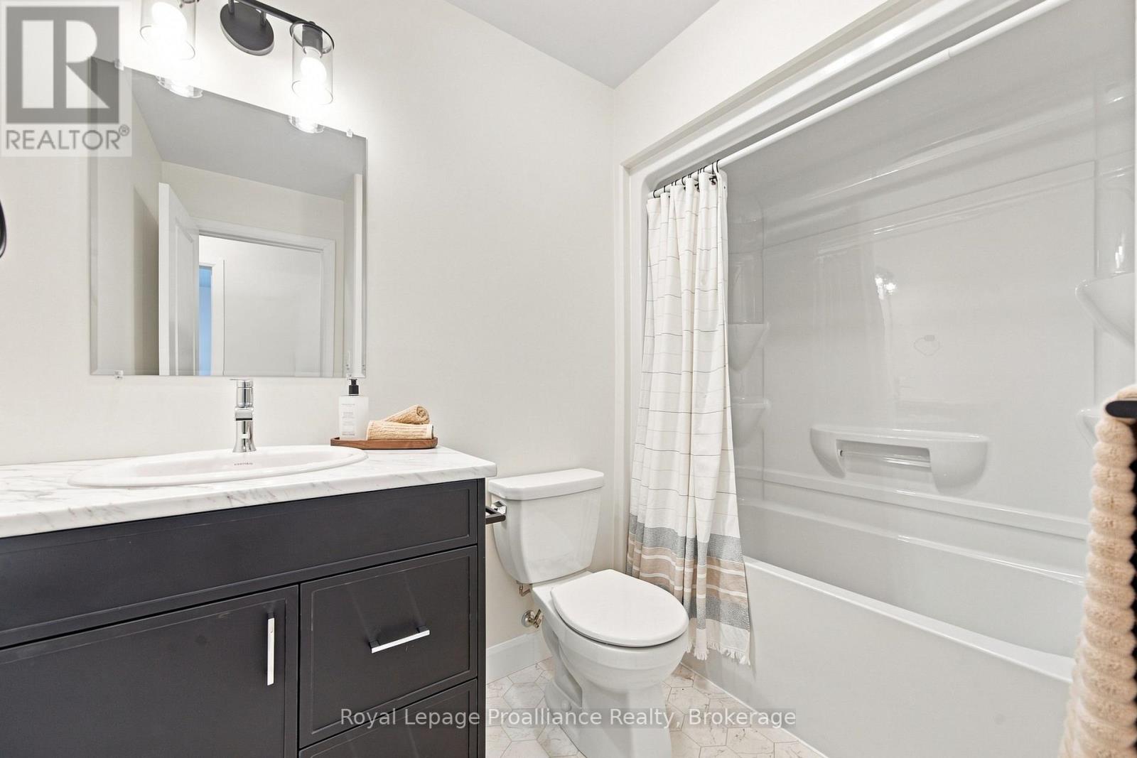 106 Hastings Park Drive, Belleville, Ontario  K8P 0J1 - Photo 6 - X12848466