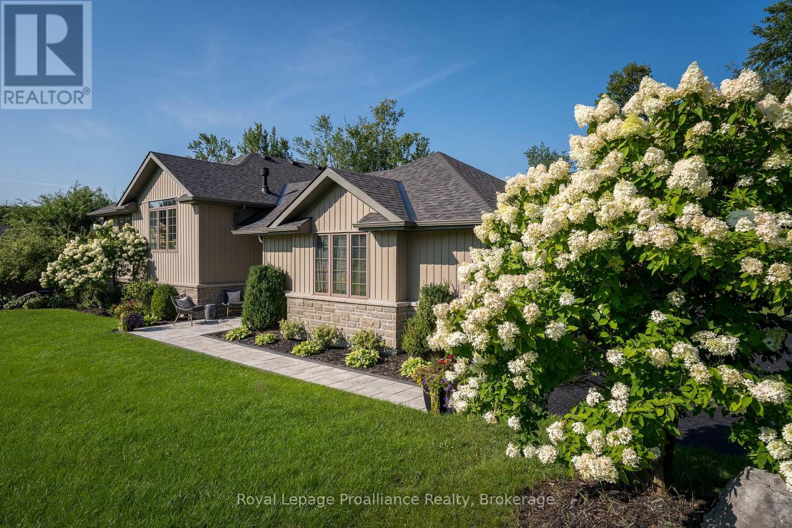 47 Windwhisper Drive, Belleville, Ontario  K0K 2V0 - Photo 4 - X13542386