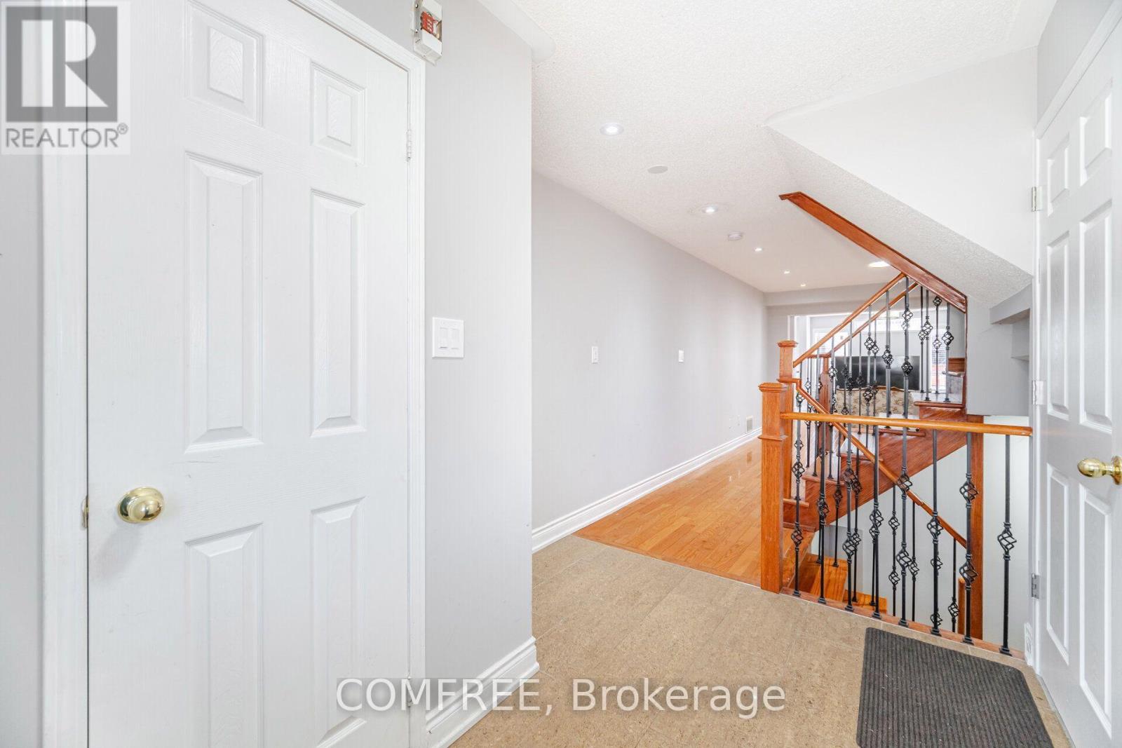 81 Vessel Crescent, Toronto, Ontario M1C 5K6 - Photo 6 - E13673326